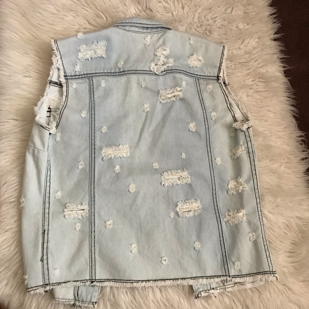 Carmar Denim Distressed Vest - Picture 7 of 7